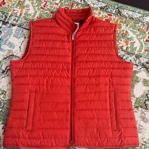 GAP Men's Vibrant Red Puffer Vest